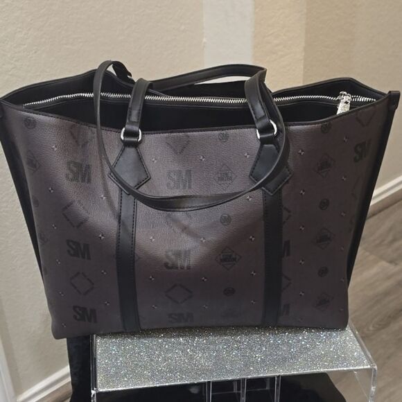 Steve Madden BLiza Diamond Logo Tote Bag